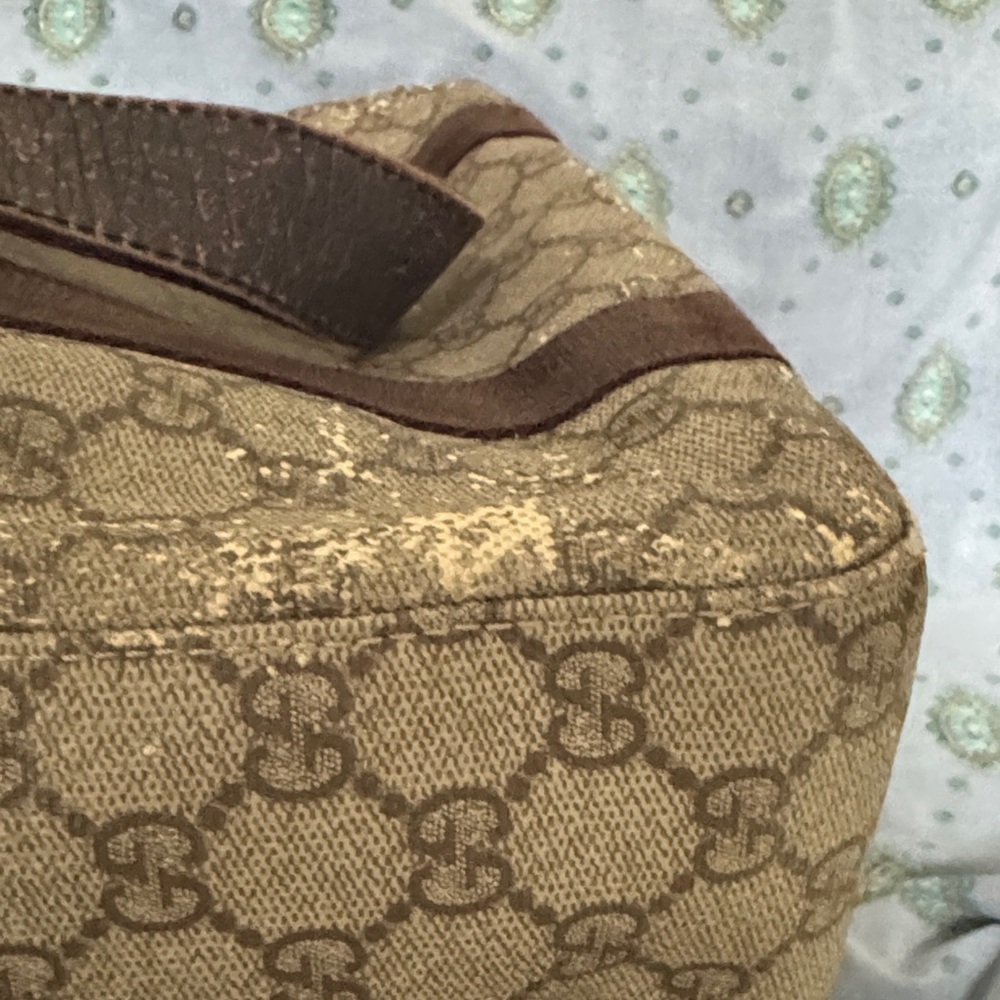 Gucci Beige Monogram Canvas Tote with Brown Leather Trim and Matching Pouch - Picture 8 of 14